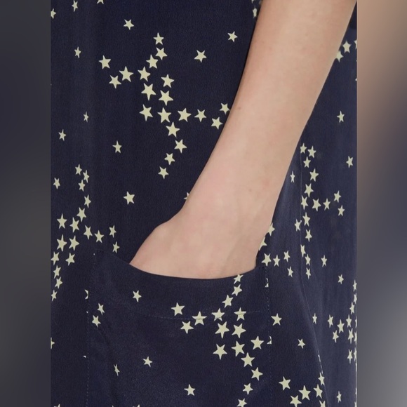 Equipment 'Aubrey' Star Print Silk Dress In Blue (Blue,Multi-Colour) - Picture 3 of 7